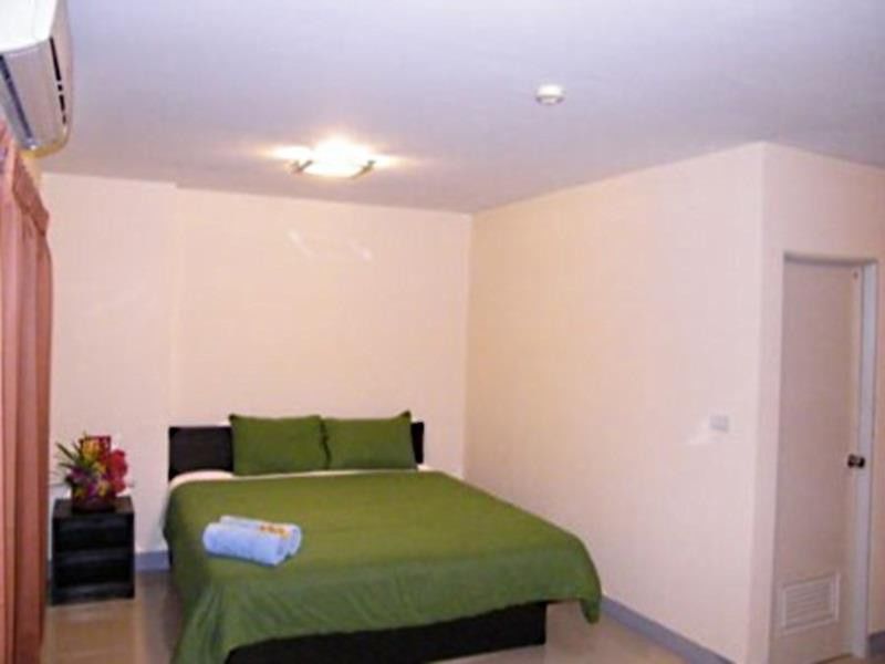 חוף ג'ומטיין Oyo 829 Royal Thai Residence מראה חיצוני תמונה